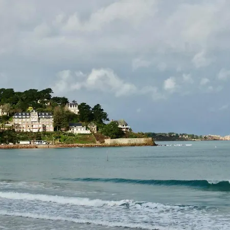 Renove Avec Balcon, Parking Et Acces Direct A La De Trestraou - - Fr-1-368-260 Perros-Guirec